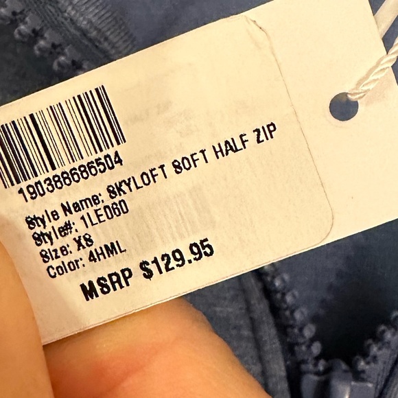 NWT TravisMathew Women's Skyloft Soft Half-Zip, EXTREMELY soft, size XS, blue - Picture 4 of 12